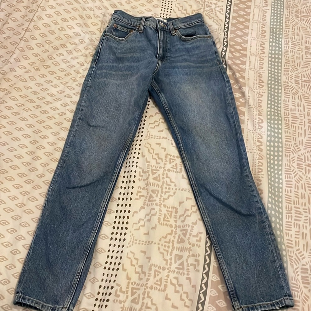 MANGO Mom jeans. High rise, ankle length. Medium blue